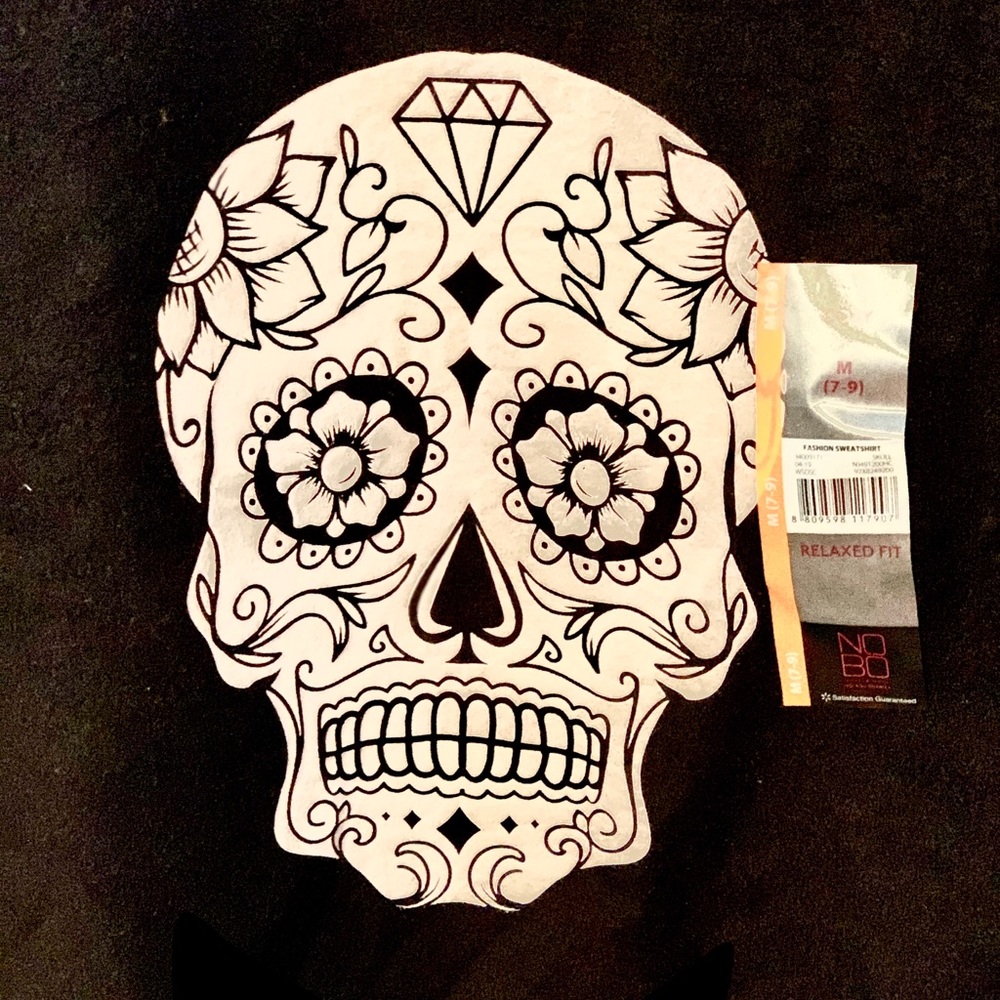 🆕 Cozy sugar skull sweatshirt black